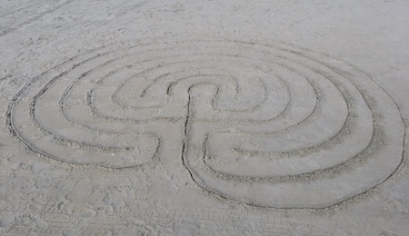 Classical sand labyrinth